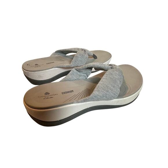 Clarks Size 6 Gray Arla Kaylie Comfort Flip Flop Sandals Beach Walking Vacation - Picture 7 of 12